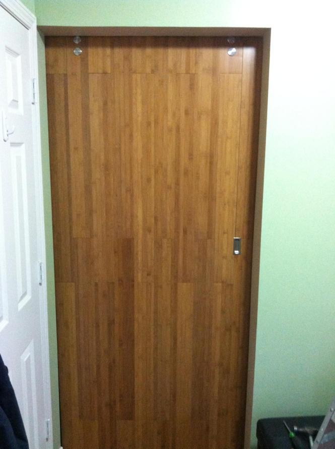 how to make a bamboo barn door from laminate flooring